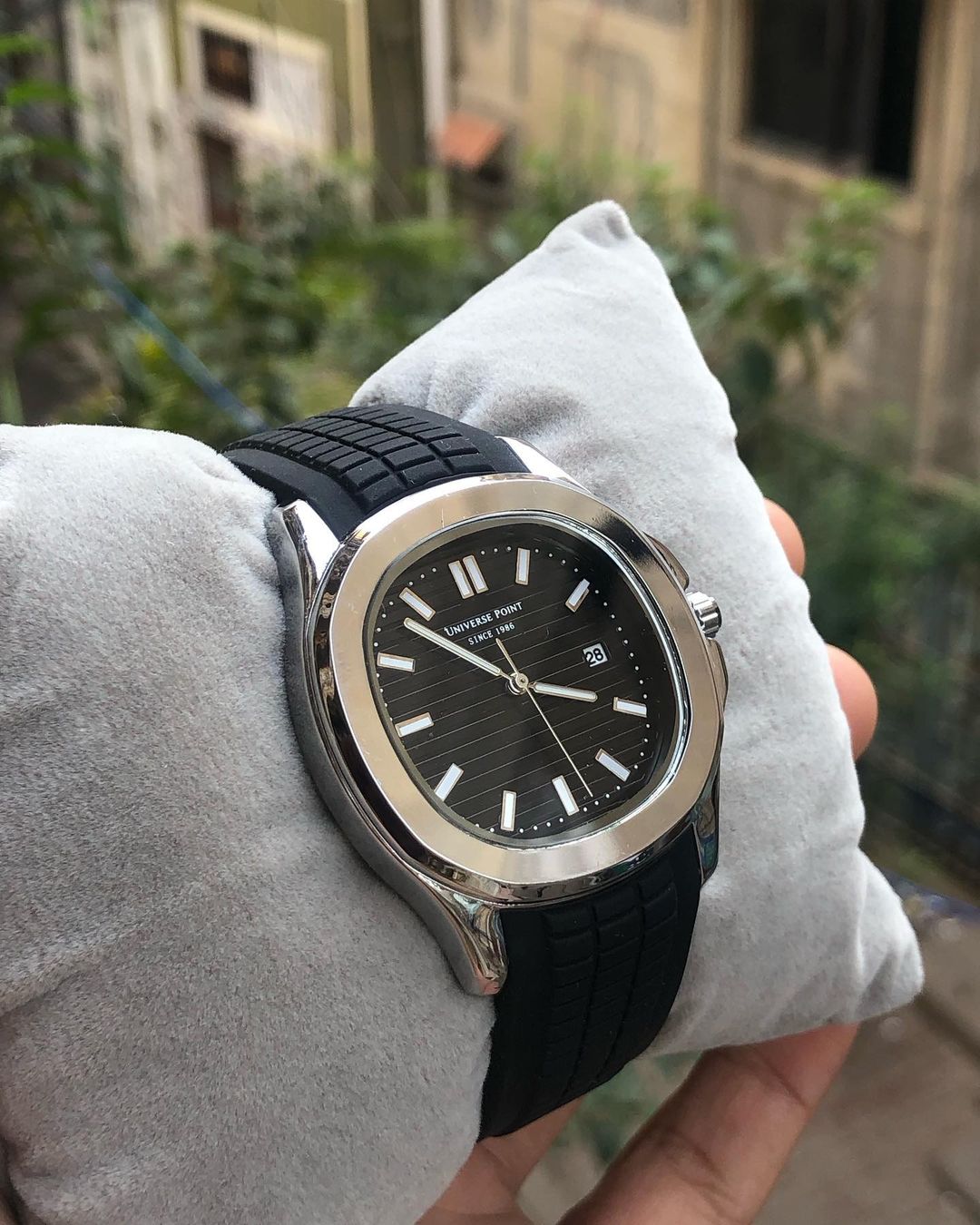 426020233_1042024386907531_3594752309062659026_n Ruber Strap Square Dial Watch for Men Boys (With Date) - Image 1