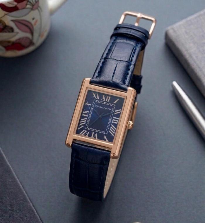 Universe Point Tank OLD MONEY in Leather Strap - grey - Image 1
