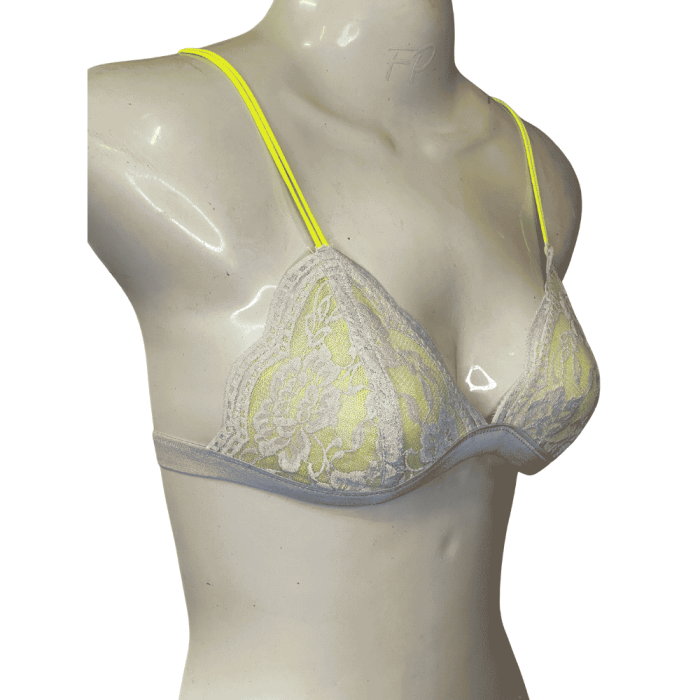 CoreCuddle French Triangle Single Hook Lace Bralette Net Bra for Women & Girls (Random Color) - Image 5